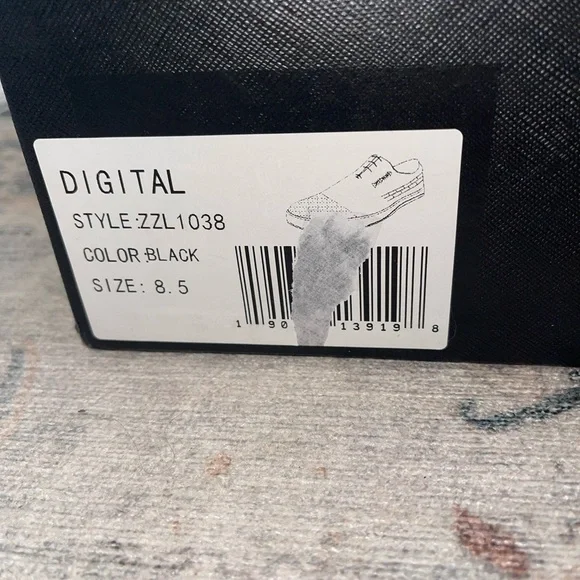 Zanzara Digital Woven Cap Toe Sneaker - Picture 9 of 9